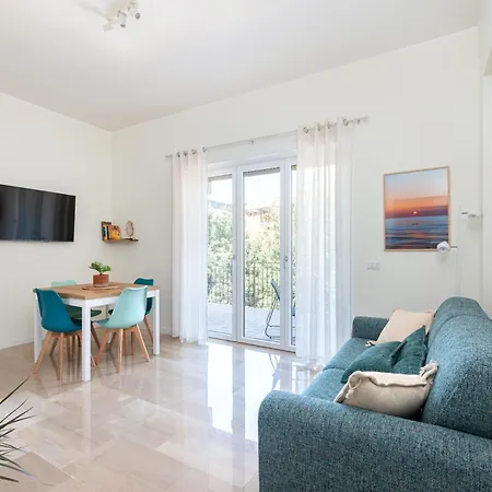 Appartamento Mediterraneahouse Train Close By *